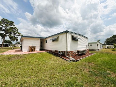 Tiny photo for 340 Palo Verde Drive, Leesburg, FL 34748 (MLS # R4911245)