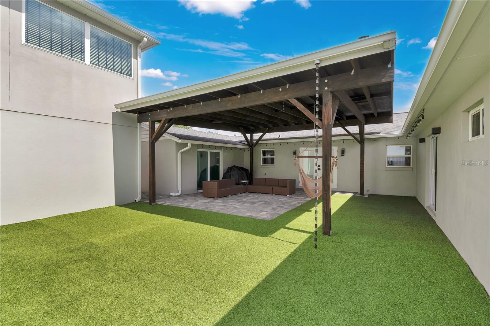 COLLEGE COURT SUB - Residential Income