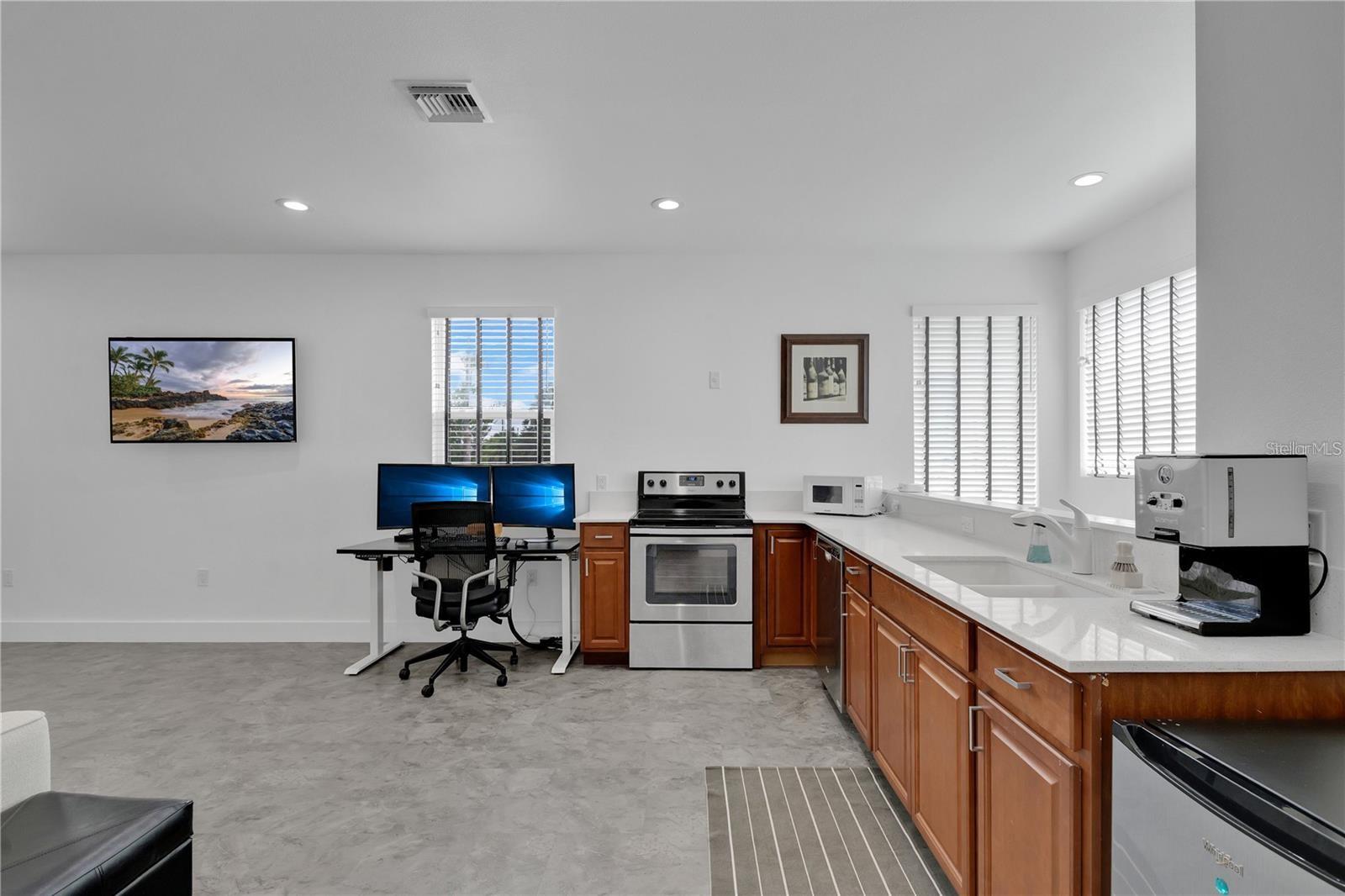 COLLEGE COURT SUB - Residential Income