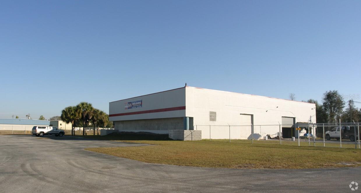 10,000 square foot industrial/flex property located on Byrd Dr in Odessa, Florida.
•3 1/2 acres available for lots of equipment or inventory
•1500 amp service - 3 phase power
•Prime location off Gunn Hwy close to 52
•2000 sq ft office space
•8000 sq ft warehouse space with 4 (14x12) doors
•Security system inside and outside
•New AC for office area
•2 air compressors plumbed and one does 160lb pressure