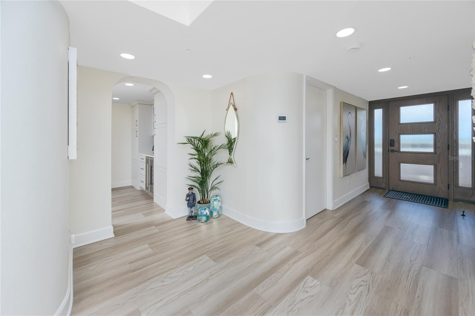 REDINGTON TOWERS 3 CONDO - Residential