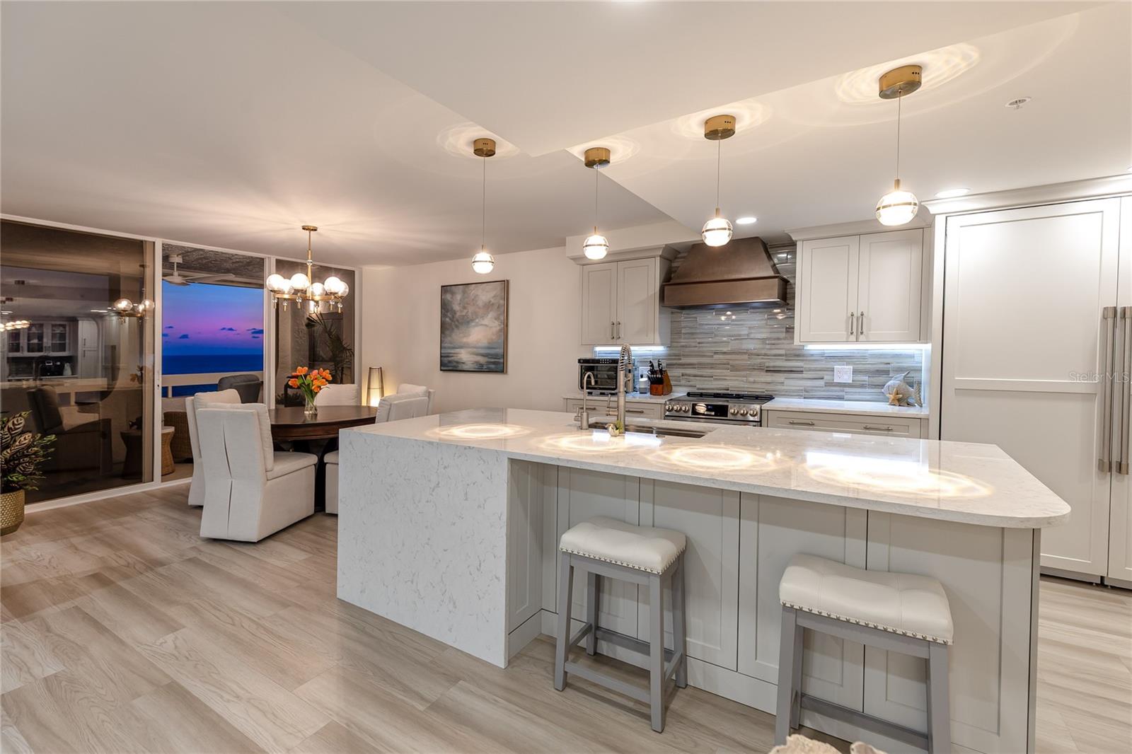 REDINGTON TOWERS 3 CONDO - Residential