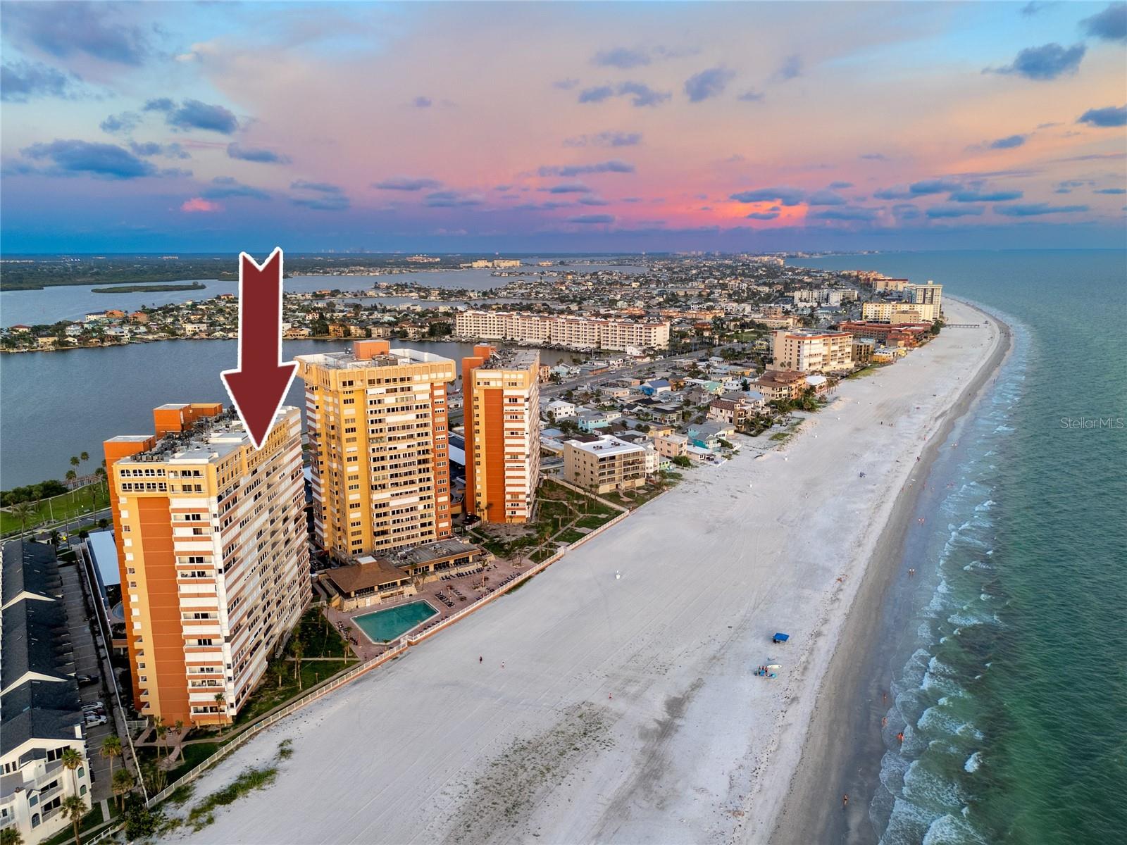 REDINGTON TOWERS 3 CONDO - Residential