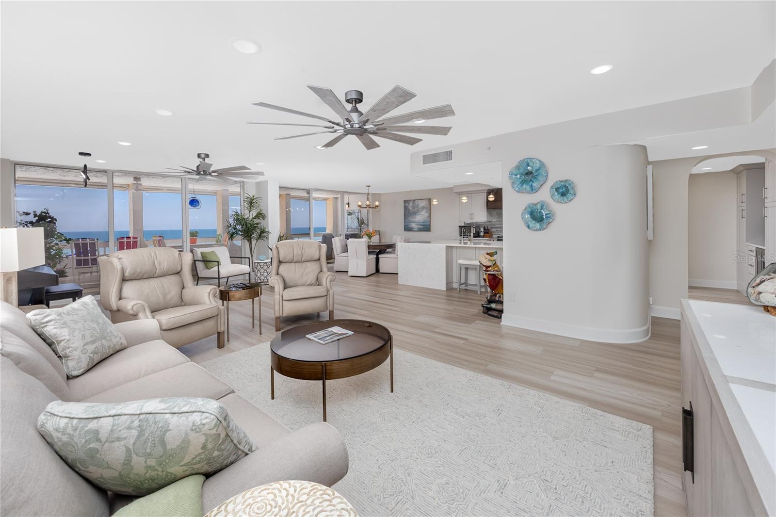 REDINGTON TOWERS 3 CONDO - Residential