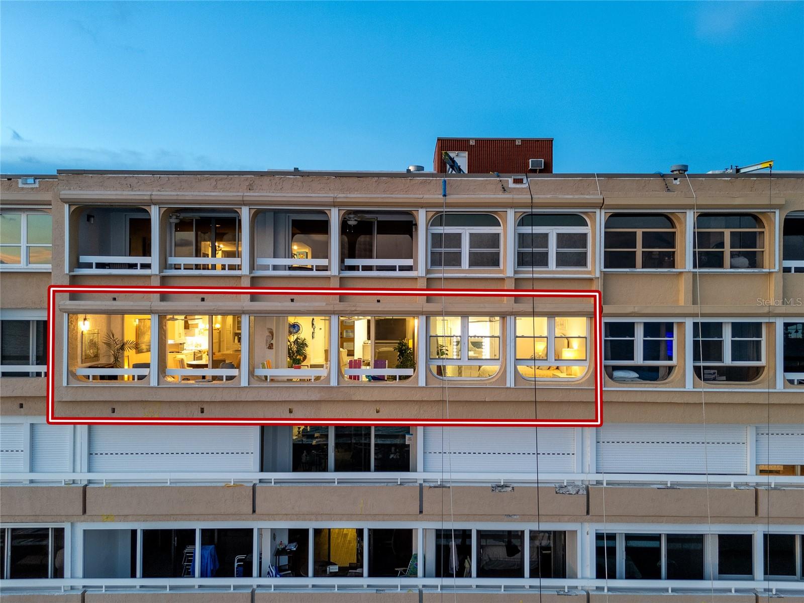 REDINGTON TOWERS 3 CONDO - Residential