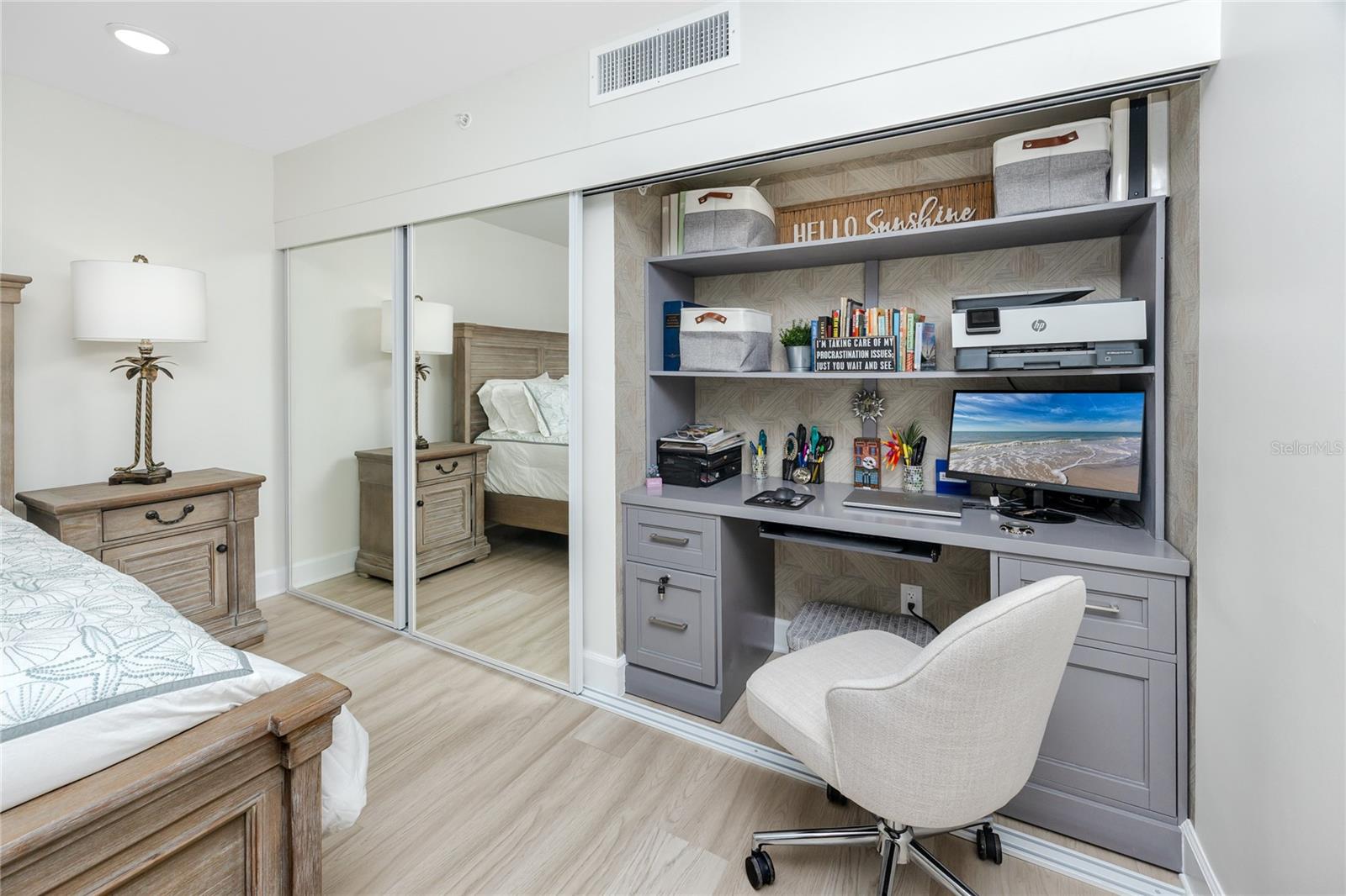 REDINGTON TOWERS 3 CONDO - Residential