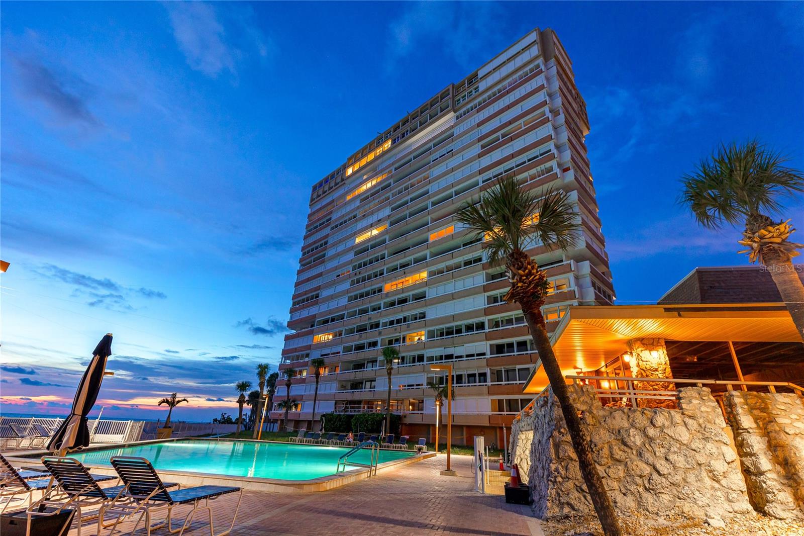 REDINGTON TOWERS 3 CONDO - Residential