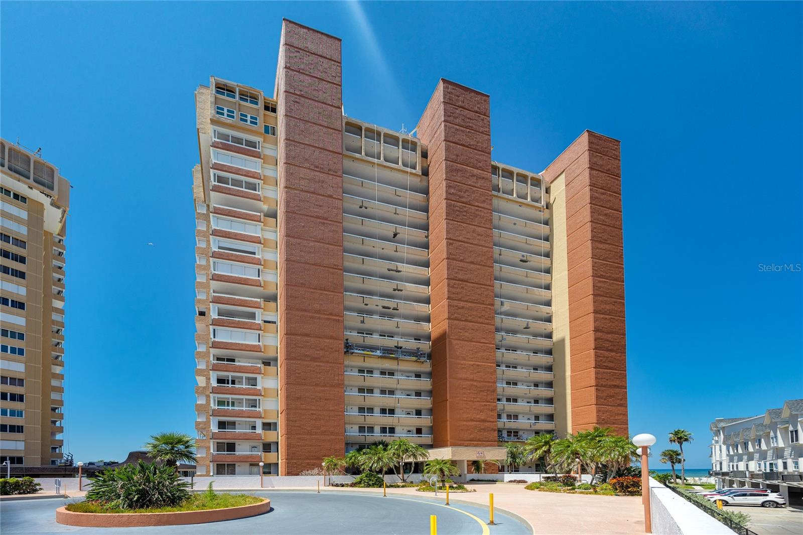 17940 GULF BOULEVARD 17C