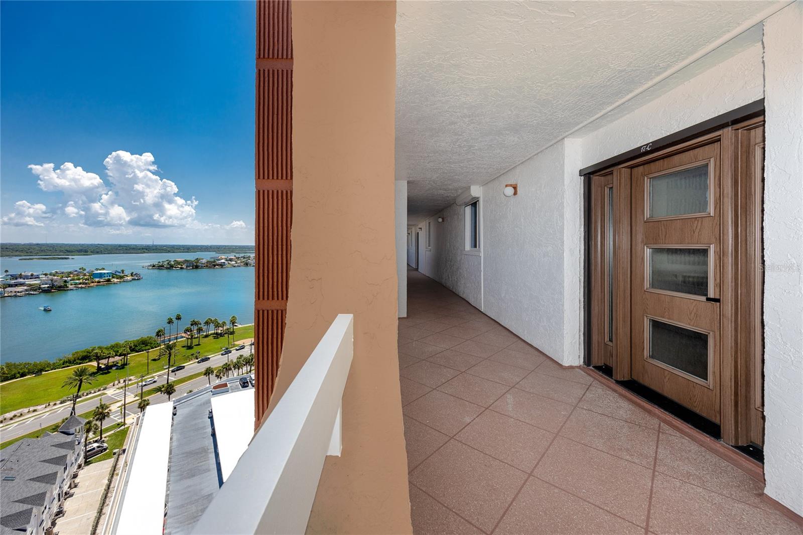 REDINGTON TOWERS 3 CONDO - Residential