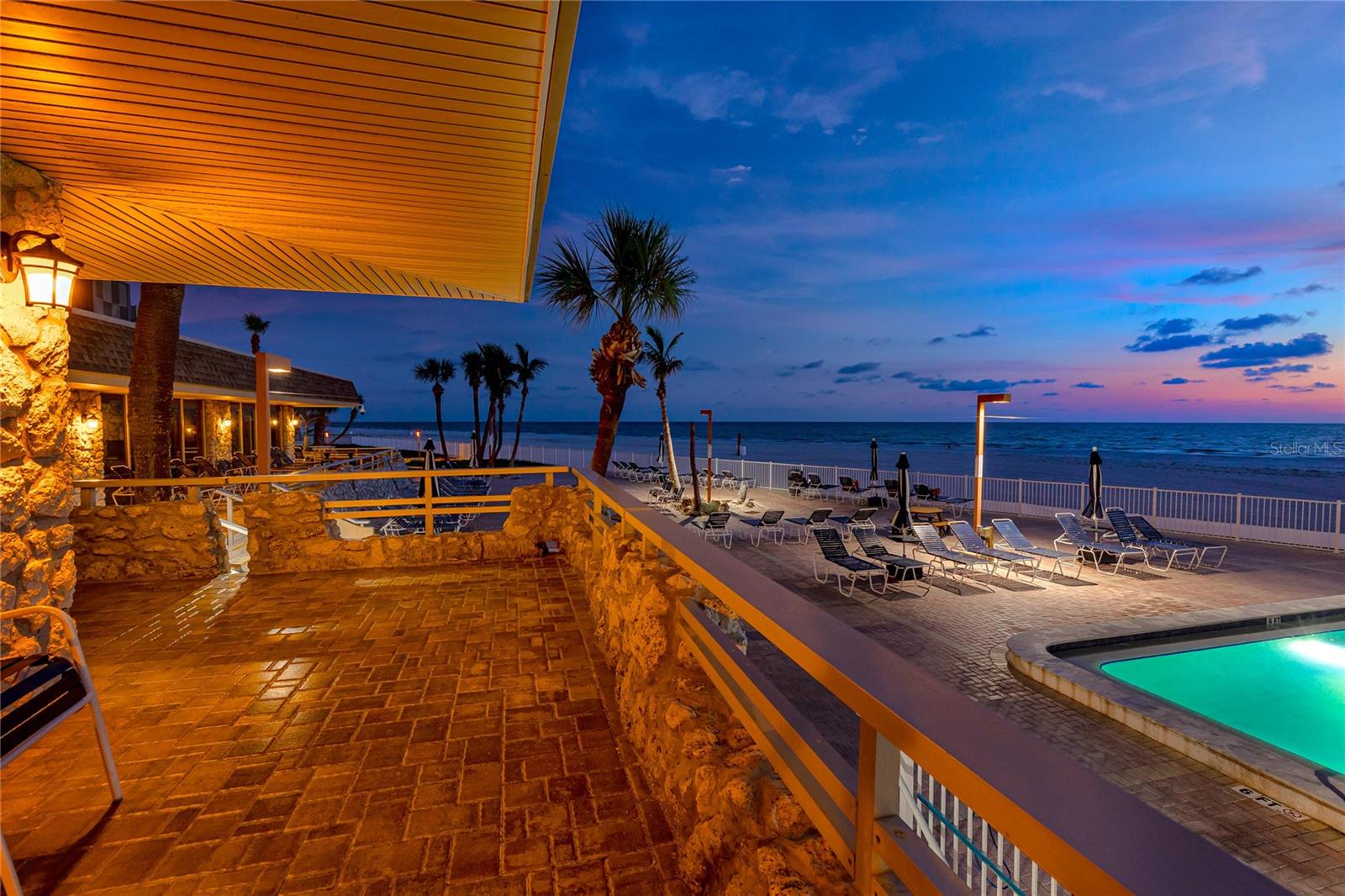 REDINGTON TOWERS 3 CONDO - Residential