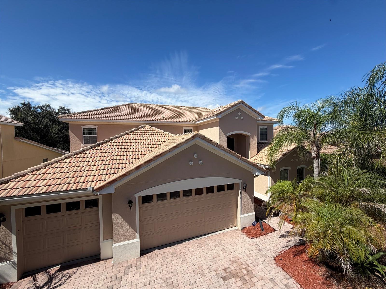 3811 EAGLE ISLES CIRCLE