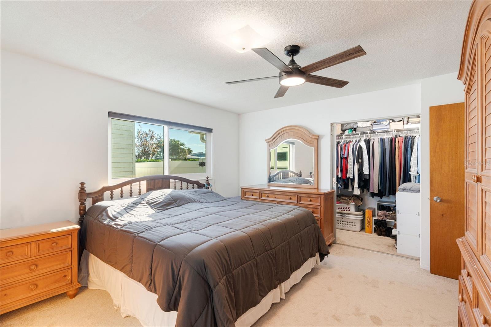 SOUTH GATE - Residential