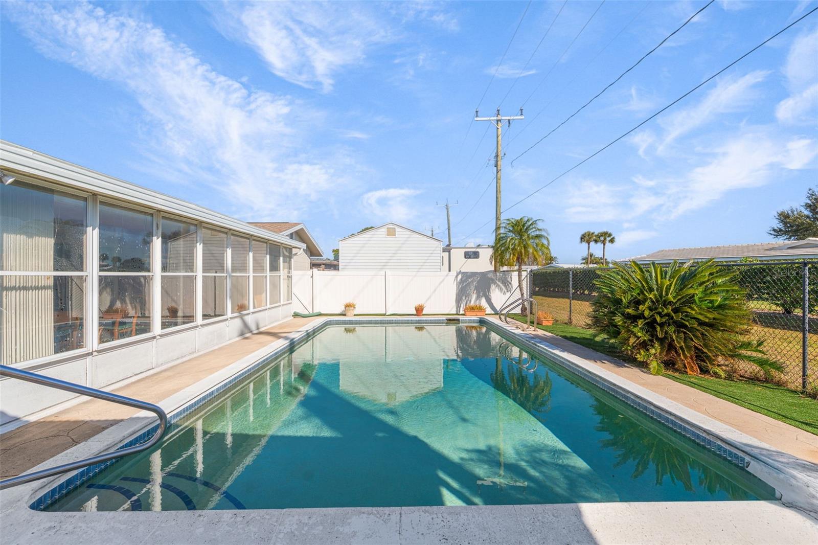 SOUTH GATE - Residential