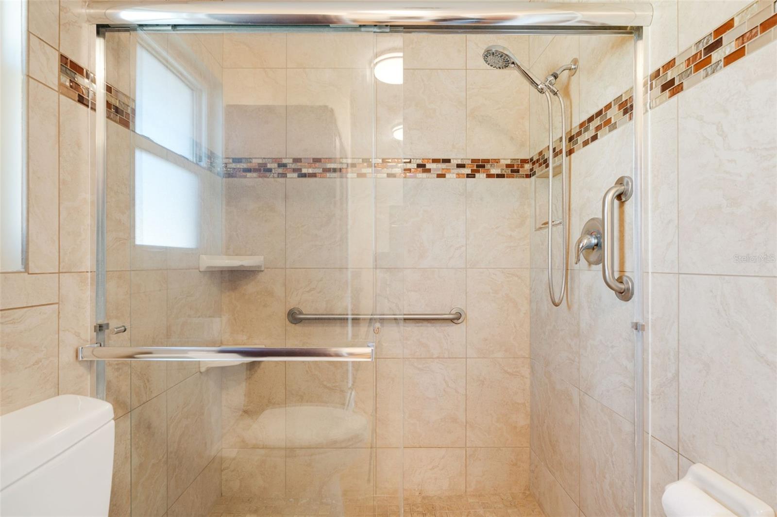 SOUTH GATE - Residential