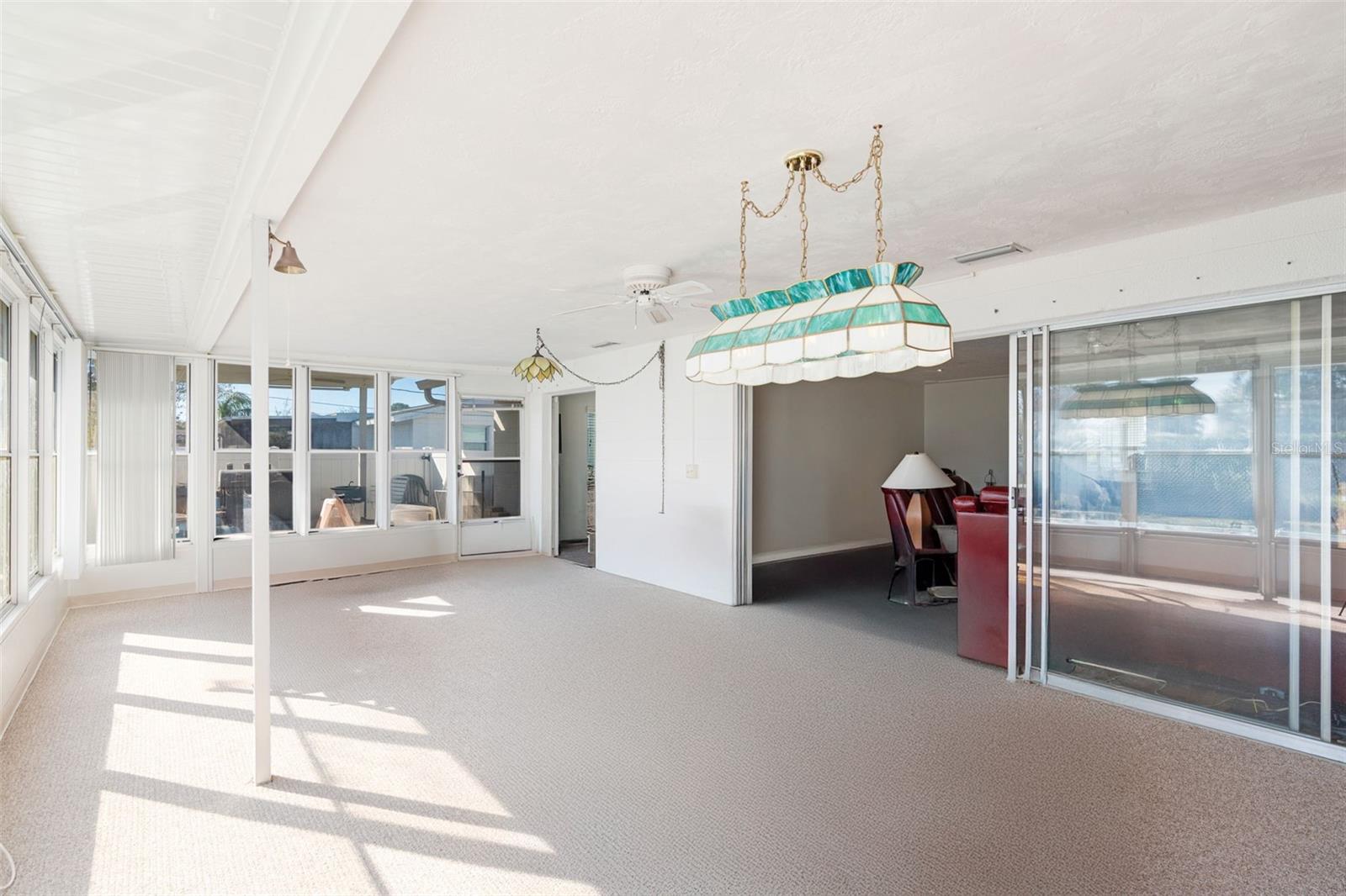 SOUTH GATE - Residential