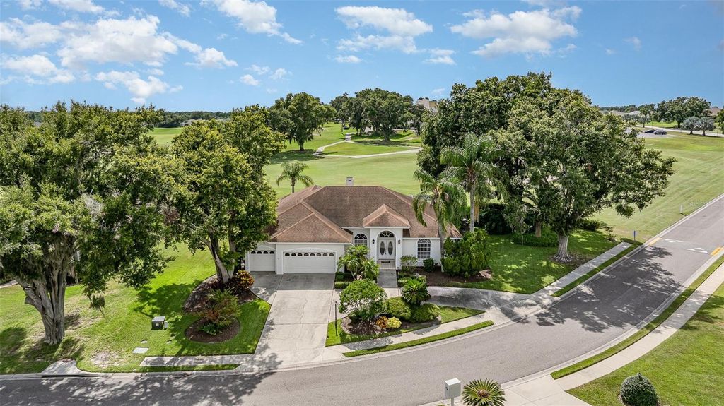Photo of 6850 Huntington Hills Boulevard, Lakeland, FL 33810 (MLS # O6279686)