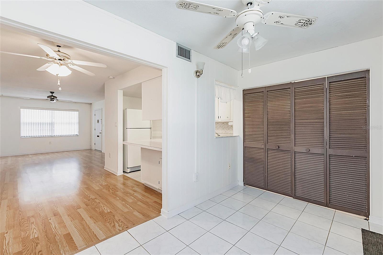 MARIA MANOR - Residential Lease