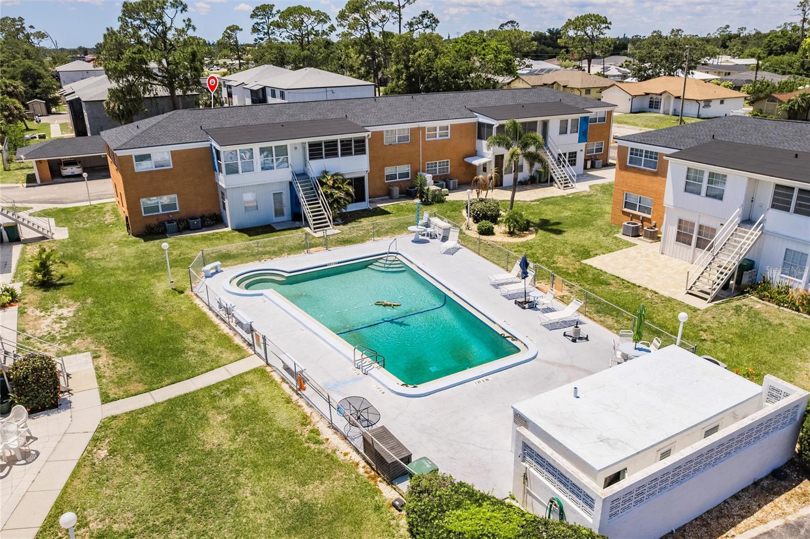 MARIA MANOR - Residential Lease