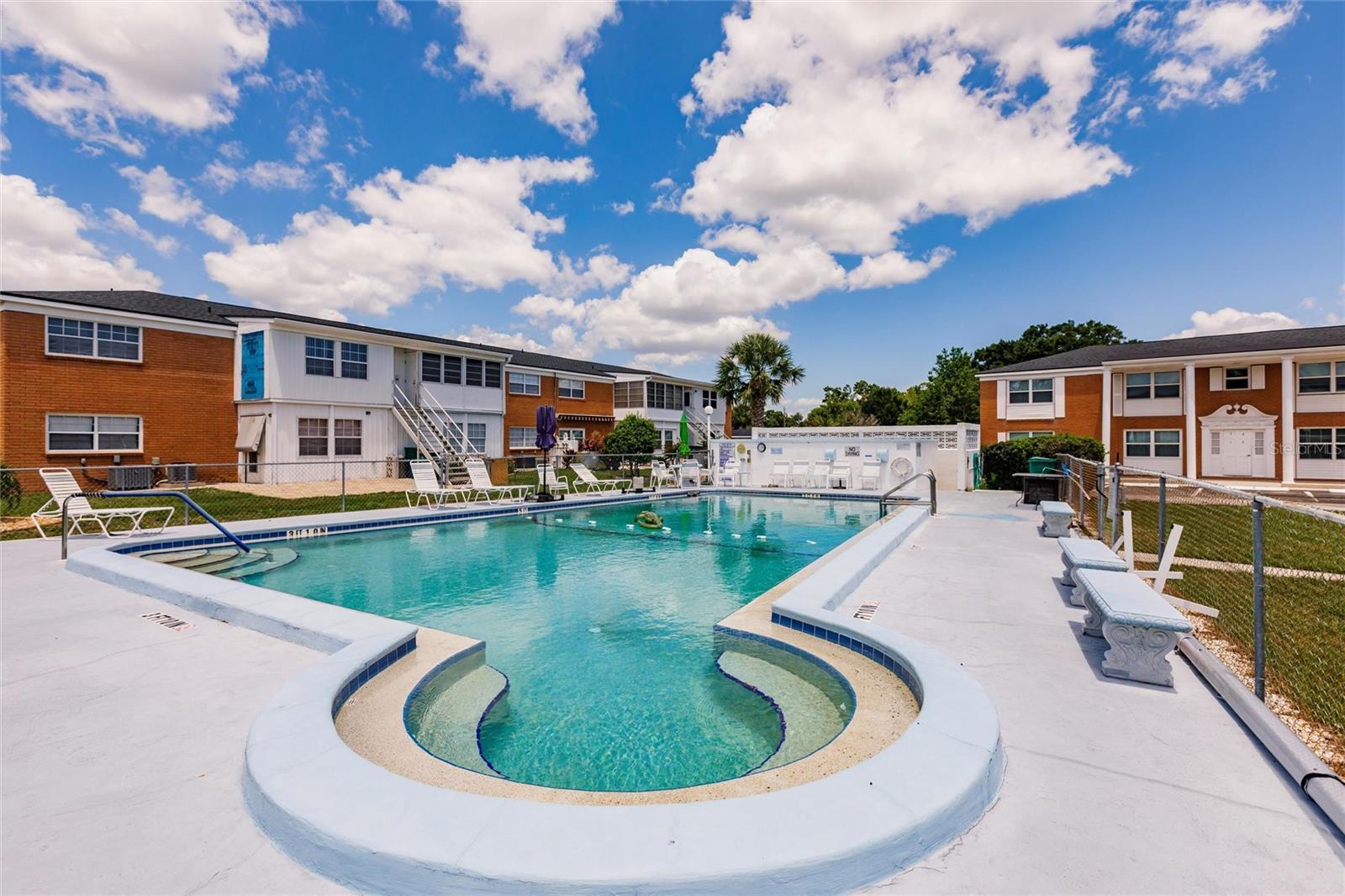 MARIA MANOR - Residential Lease