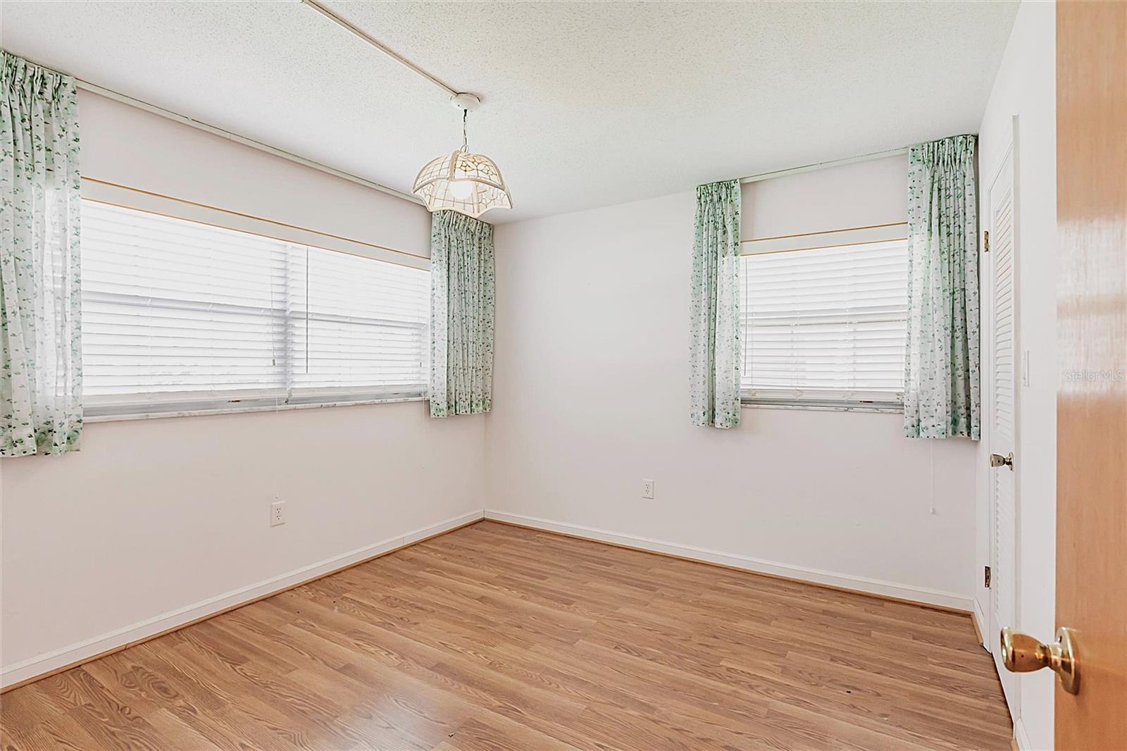 MARIA MANOR - Residential Lease