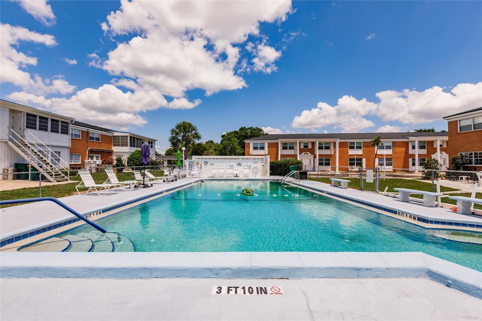 MARIA MANOR - Residential Lease