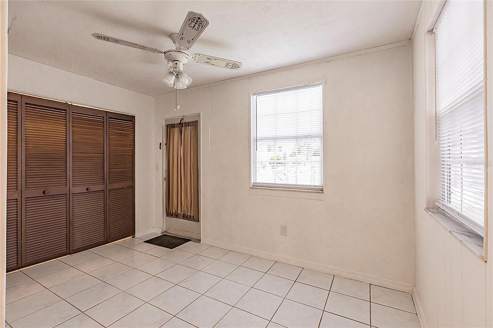 MARIA MANOR - Residential Lease