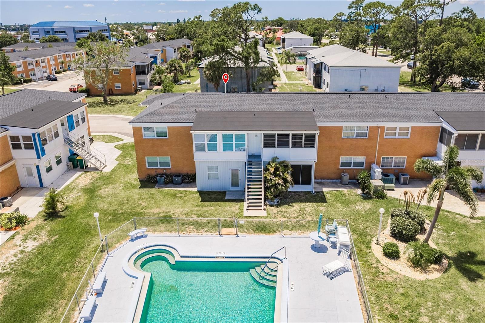 MARIA MANOR - Residential Lease