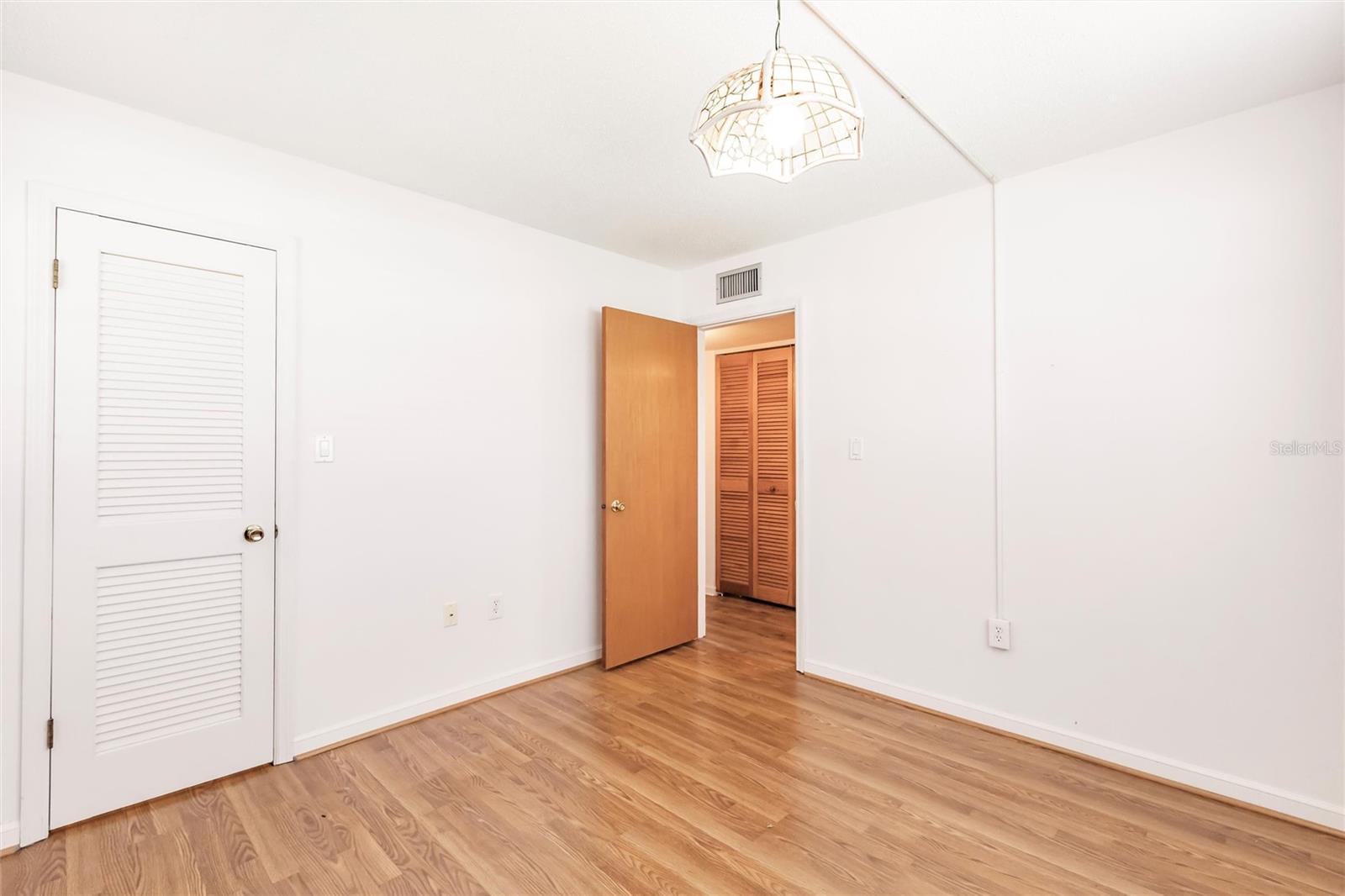 MARIA MANOR - Residential Lease