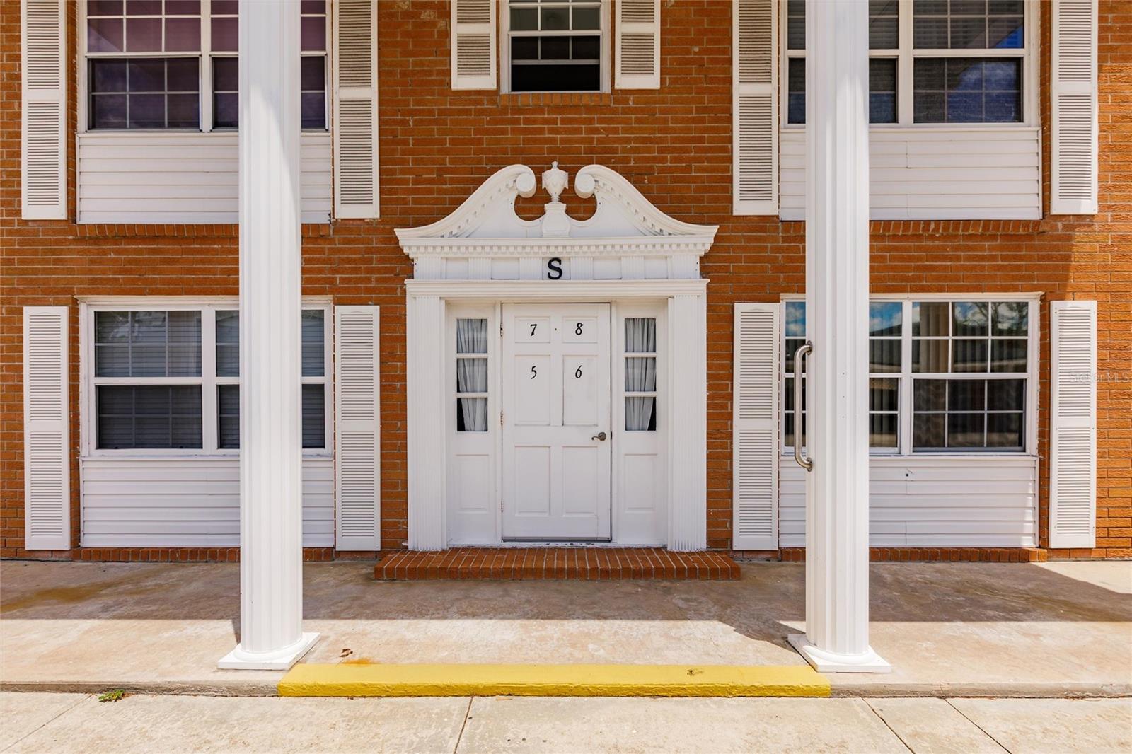 MARIA MANOR - Residential Lease