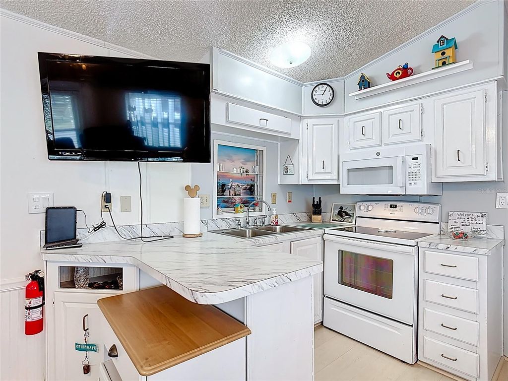 Photo of 9000 Us Hwy 192 #763, Clermont, FL 34714 (MLS # S5145123)