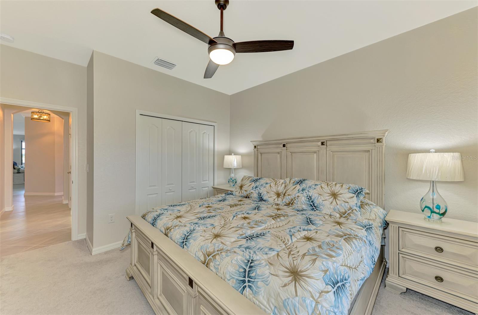 SARASOTA NATIONAL PH 13-B - Residential