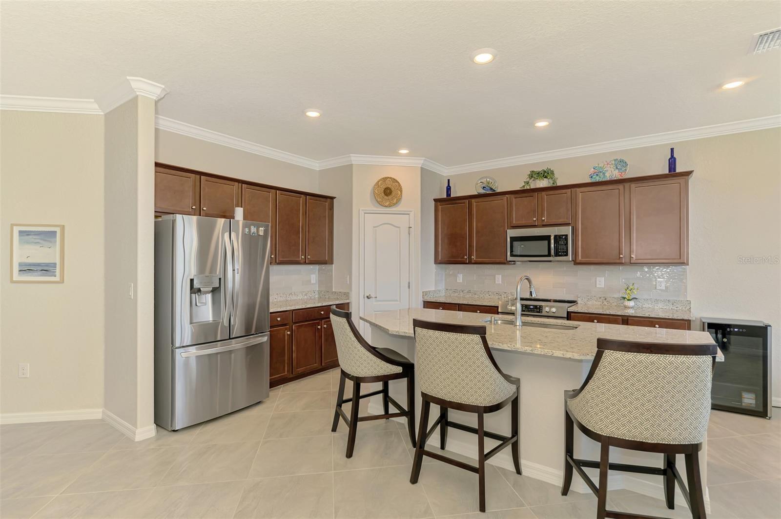 SARASOTA NATIONAL PH 13-B - Residential