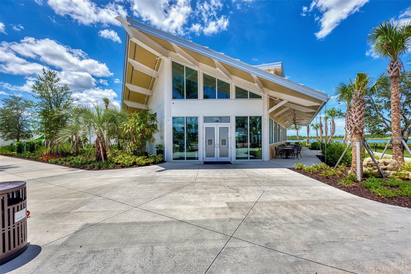 SARASOTA NATIONAL PH 13-B - Residential