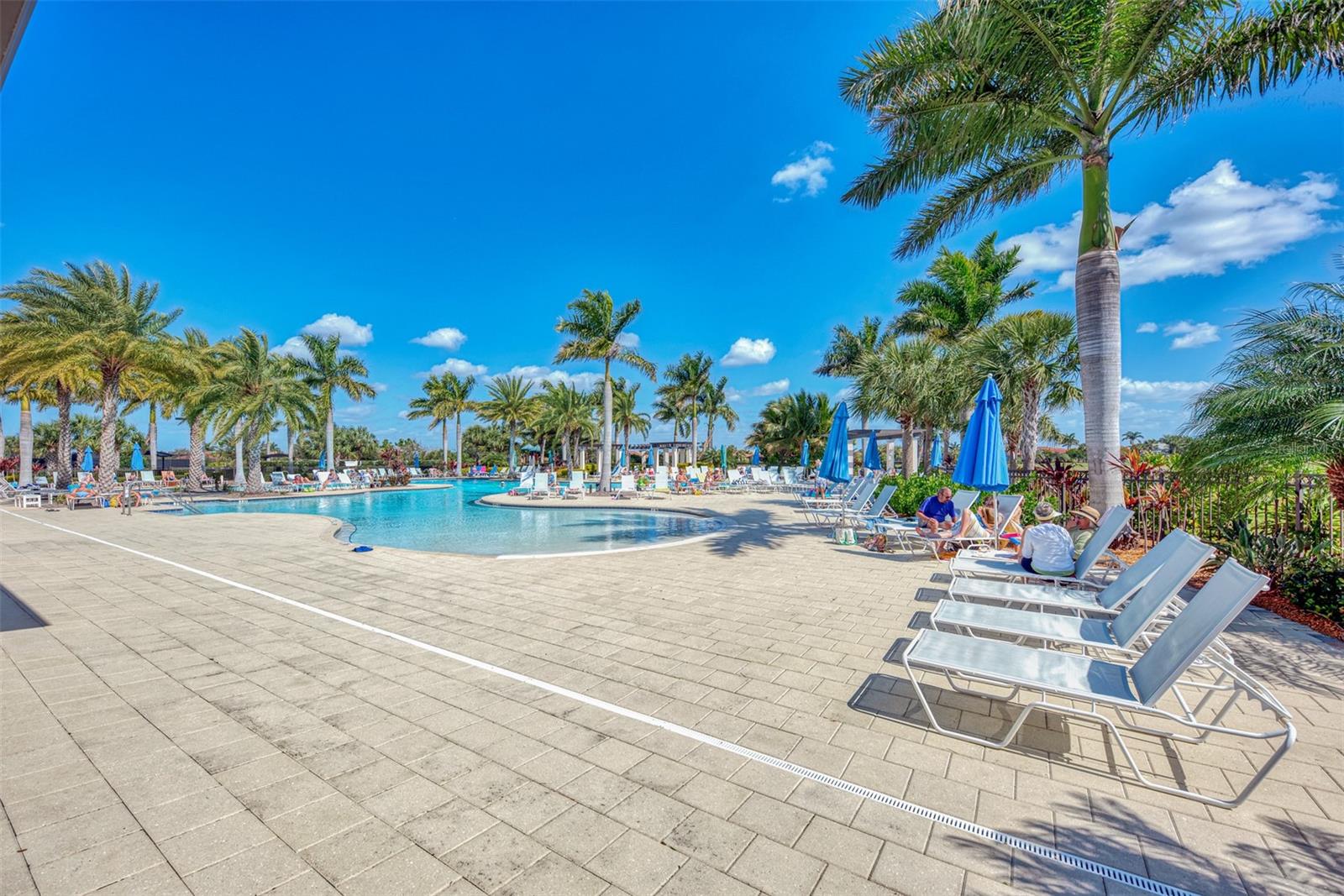 SARASOTA NATIONAL PH 13-B - Residential