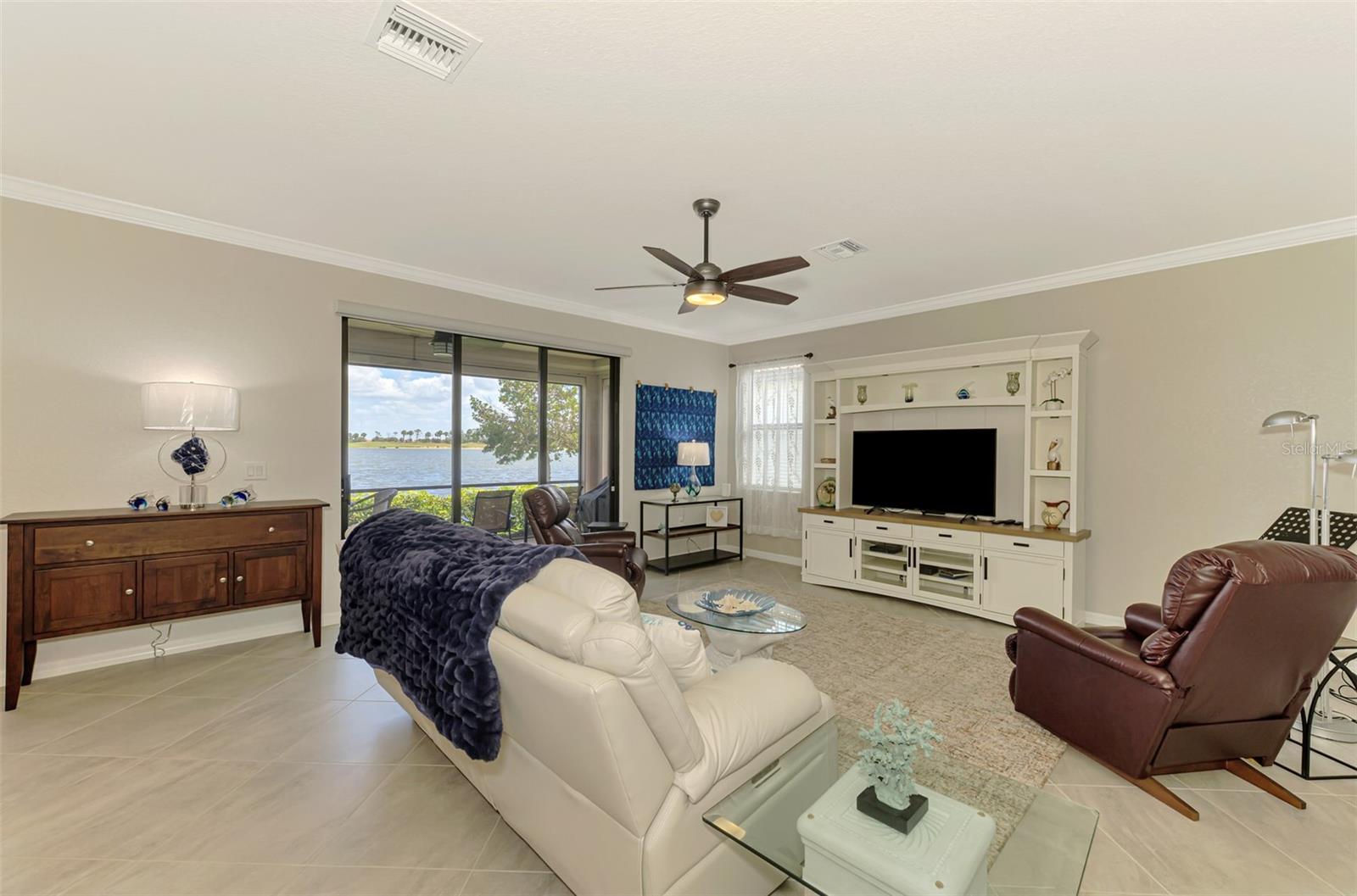 SARASOTA NATIONAL PH 13-B - Residential