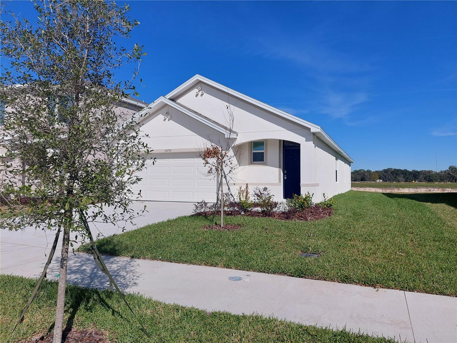 TWO RIVERS - Residential Lease