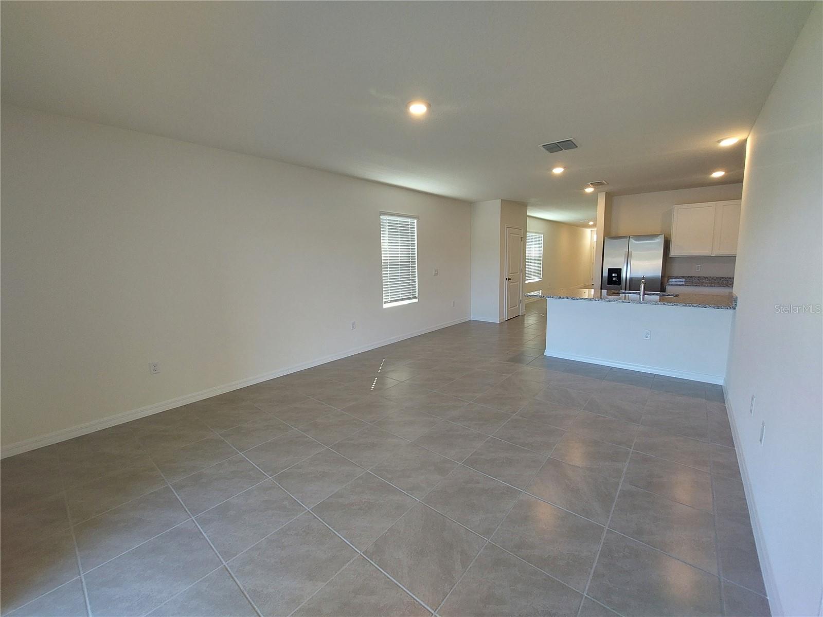 TWO RIVERS - Residential Lease