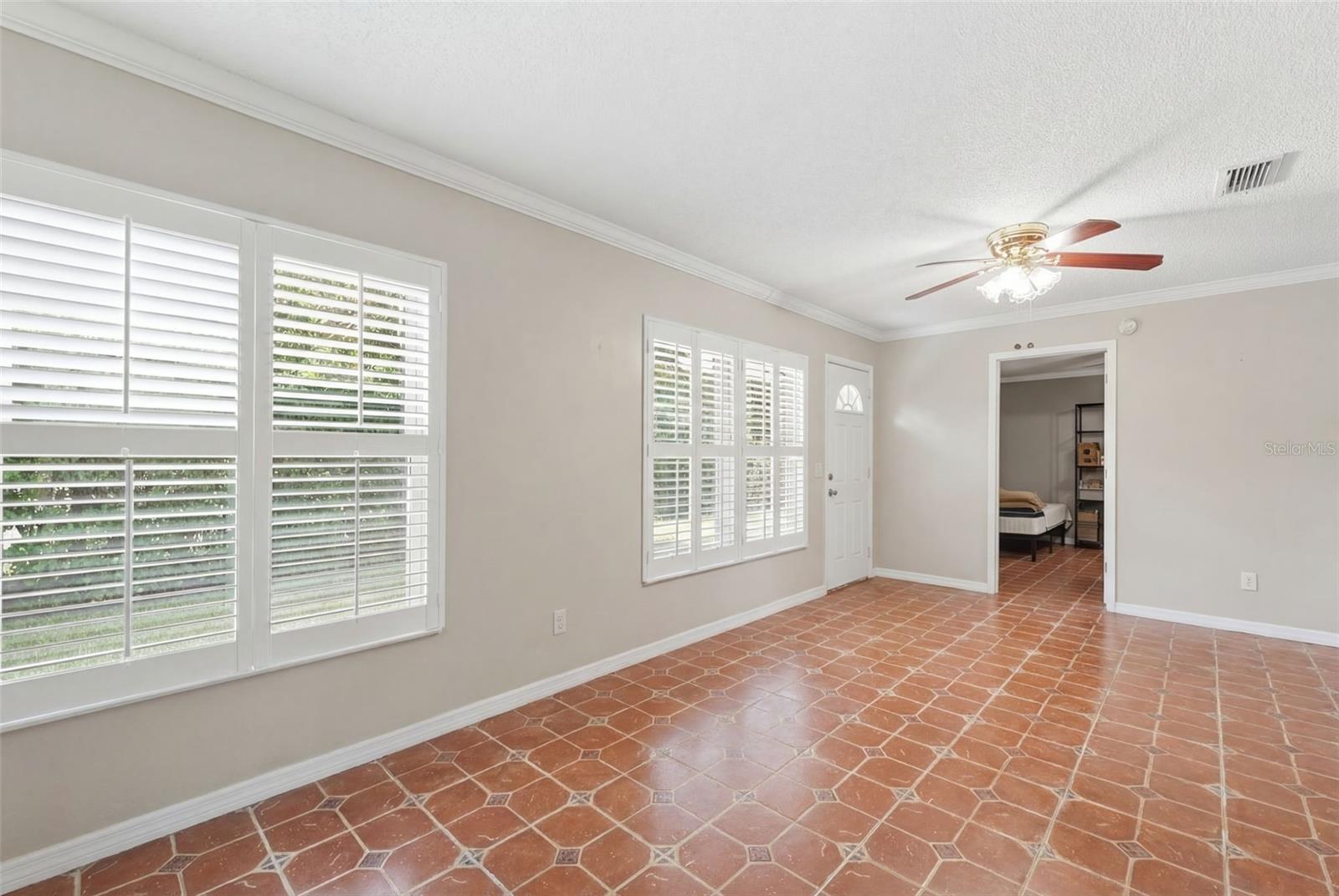 CAPRI VILLAGE CONDO 01 - Residential