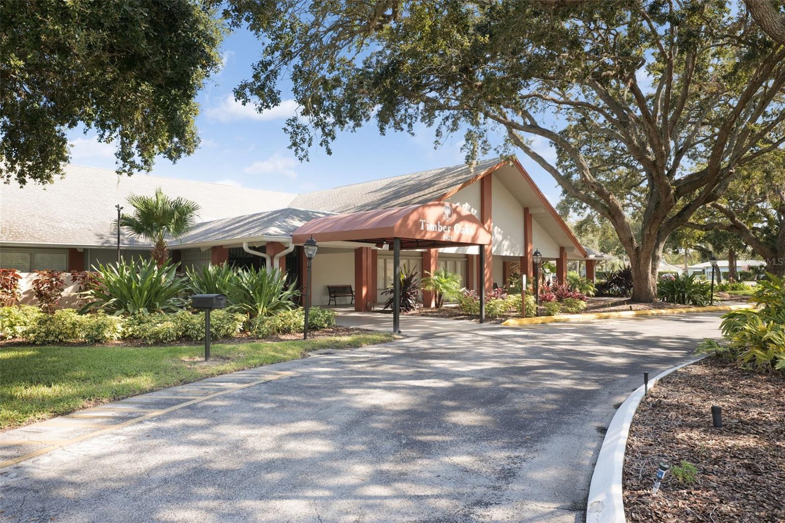 CAPRI VILLAGE CONDO 01 - Residential