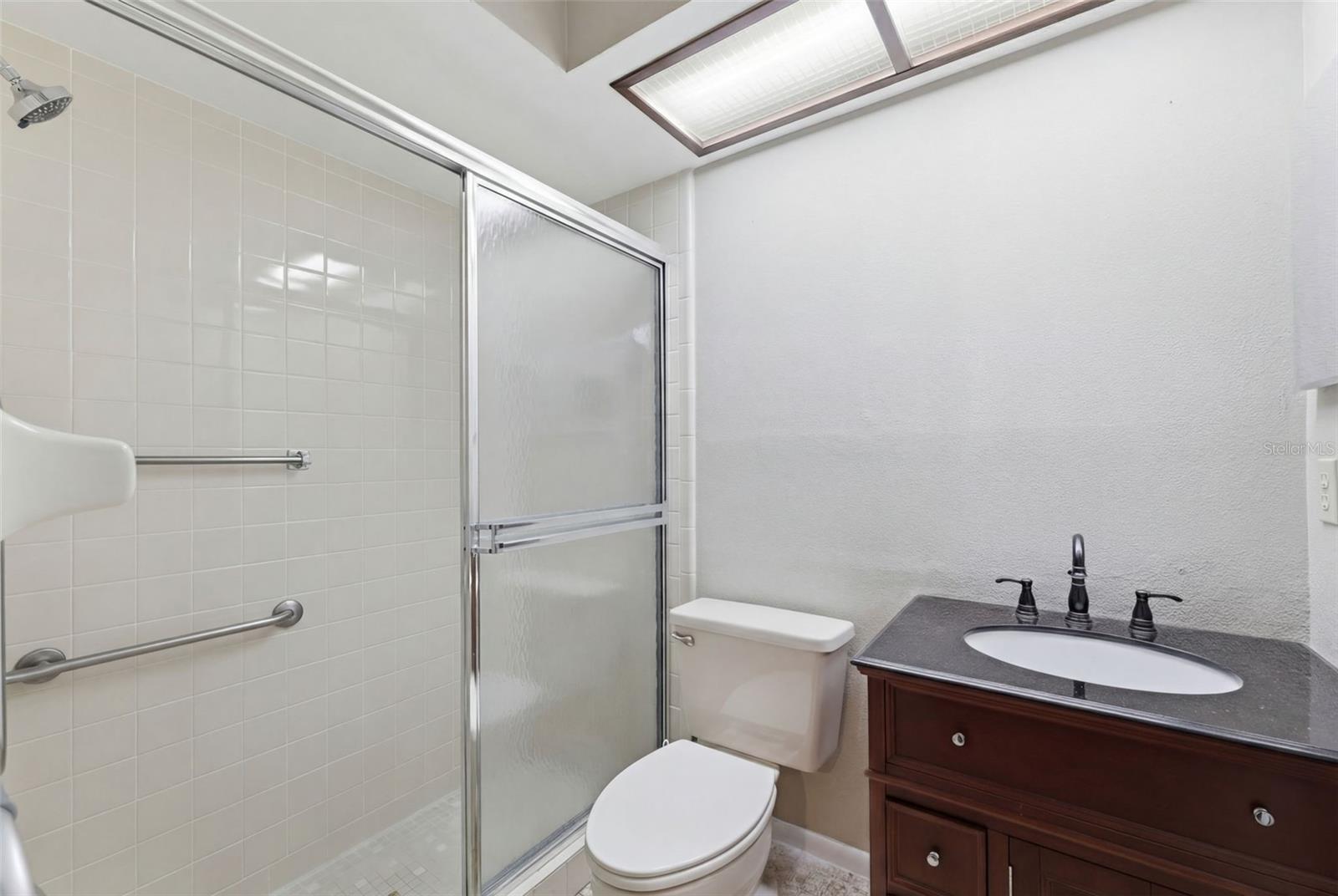 CAPRI VILLAGE CONDO 01 - Residential