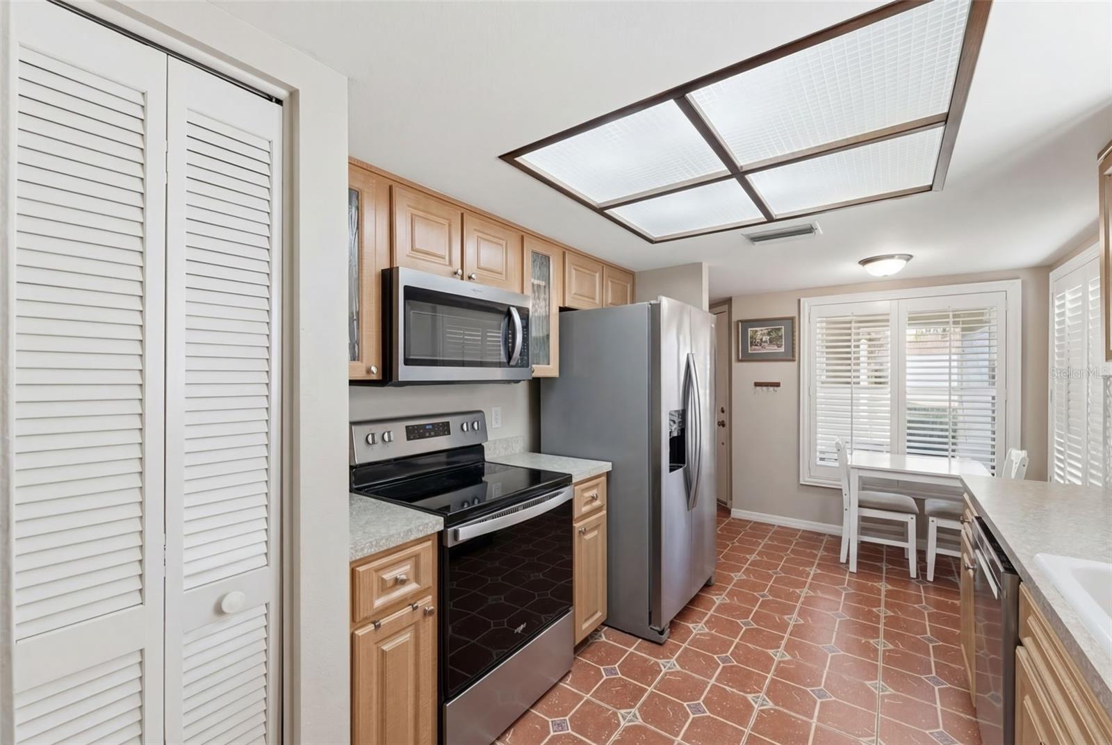 CAPRI VILLAGE CONDO 01 - Residential