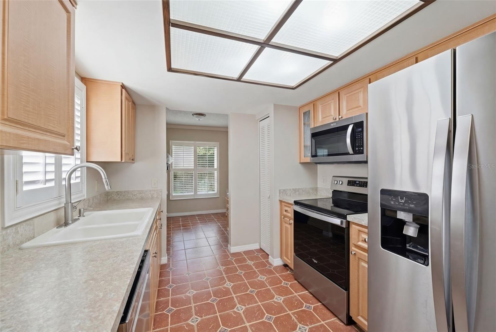 CAPRI VILLAGE CONDO 01 - Residential