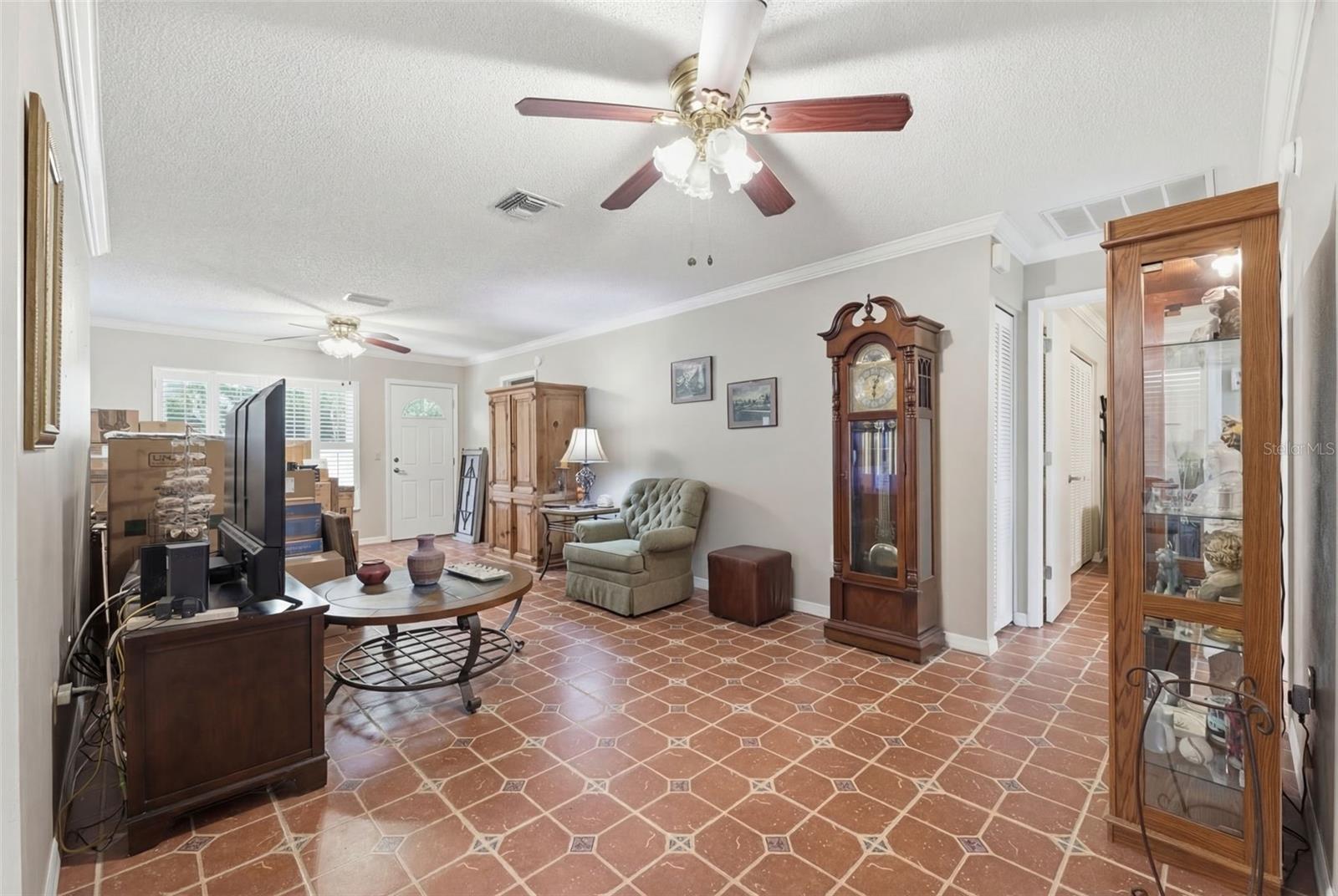 CAPRI VILLAGE CONDO 01 - Residential