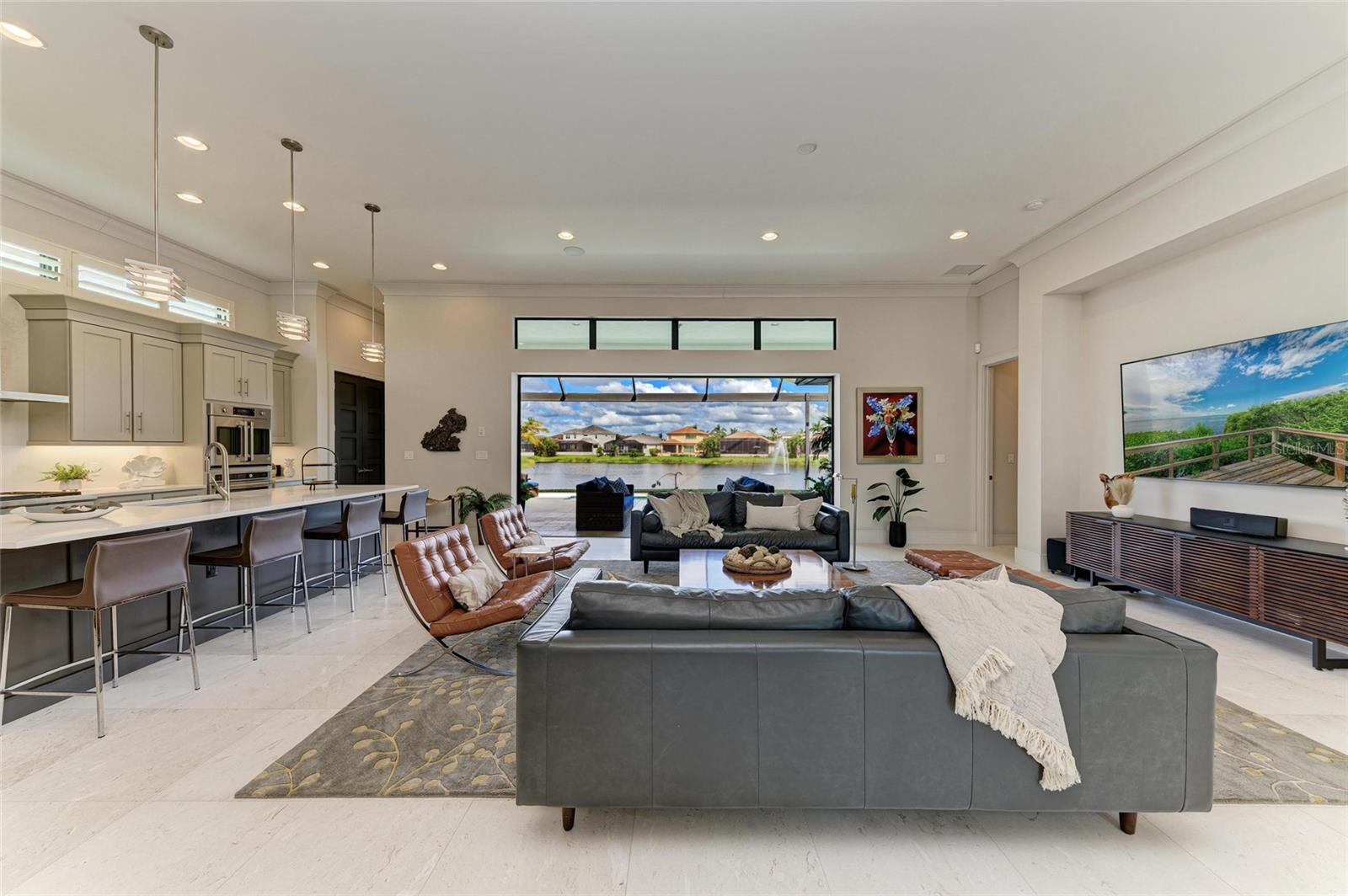 LEGENDS BAY - Residential