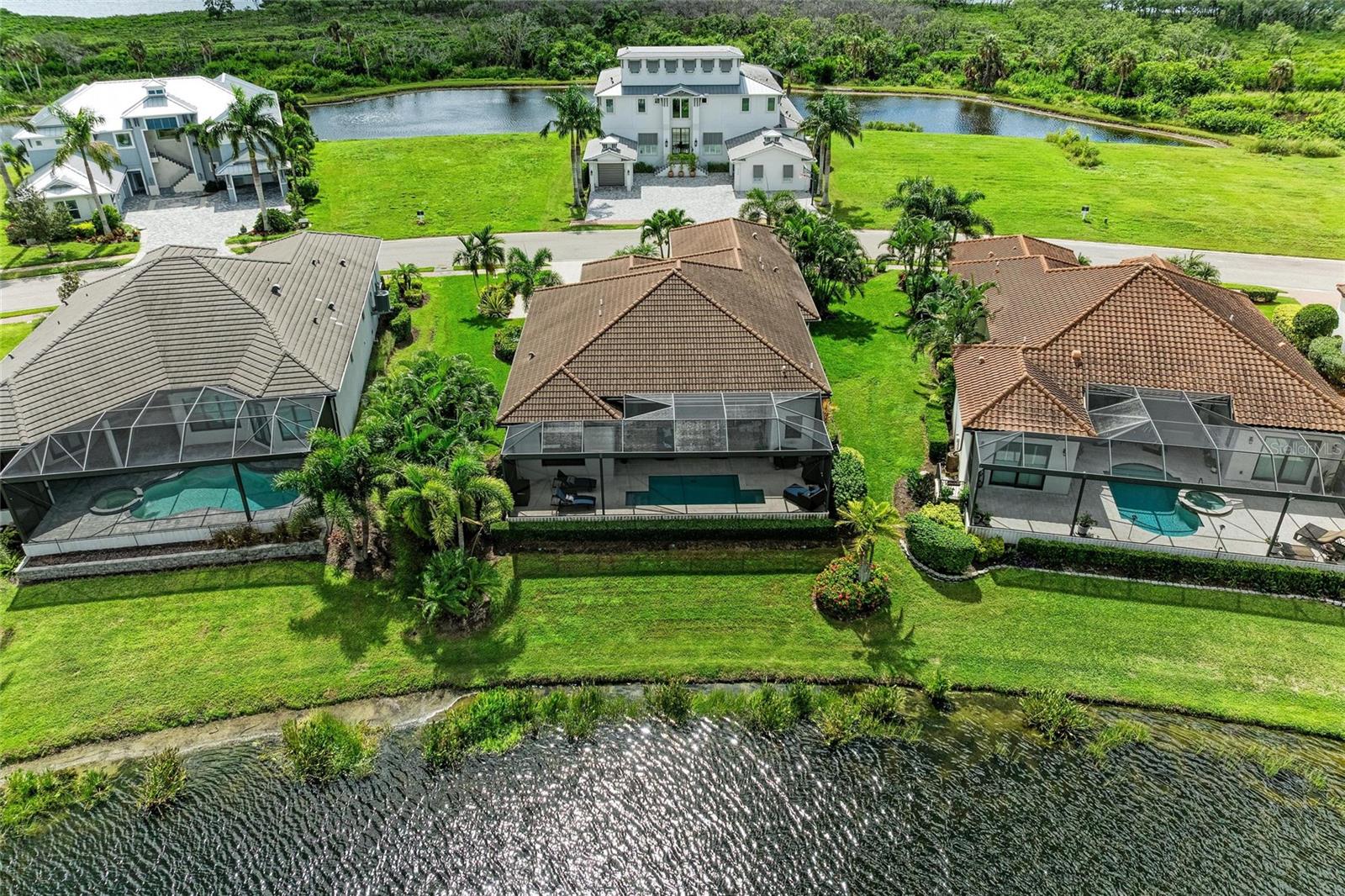 LEGENDS BAY - Residential