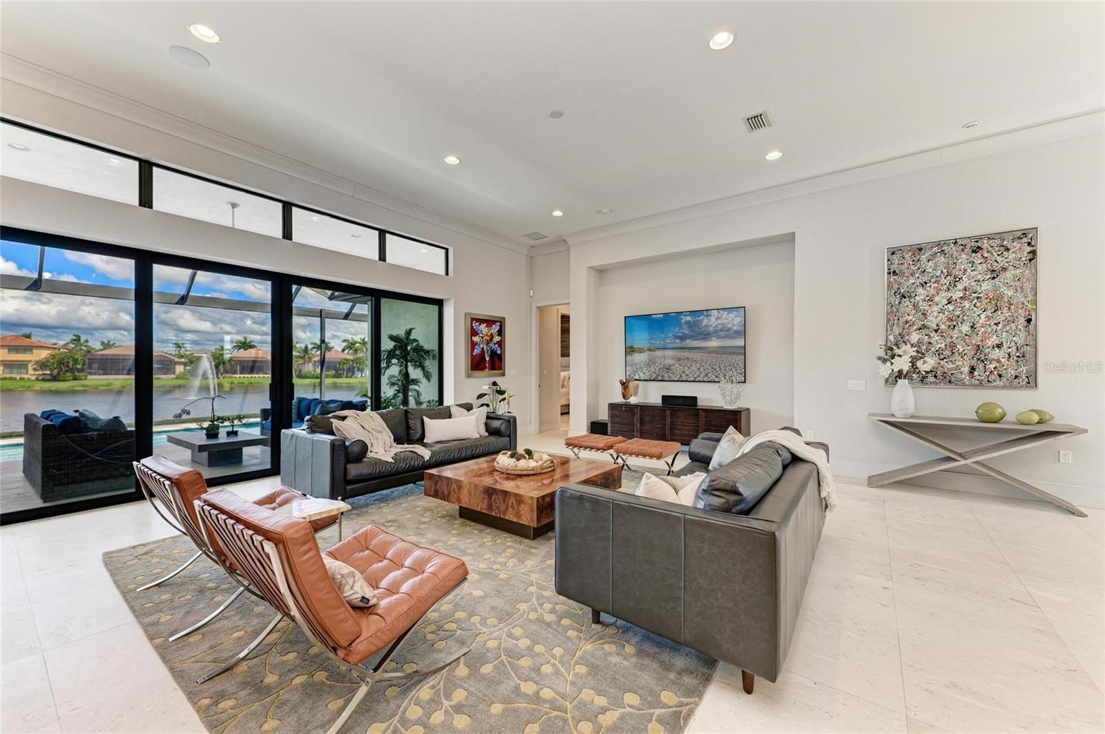 LEGENDS BAY - Residential