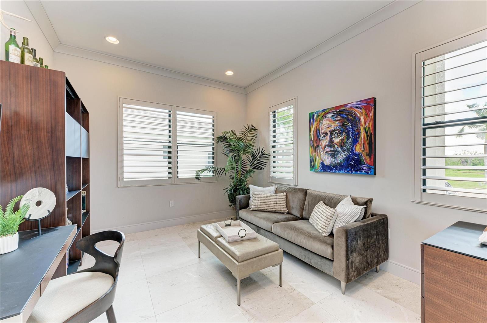 LEGENDS BAY - Residential