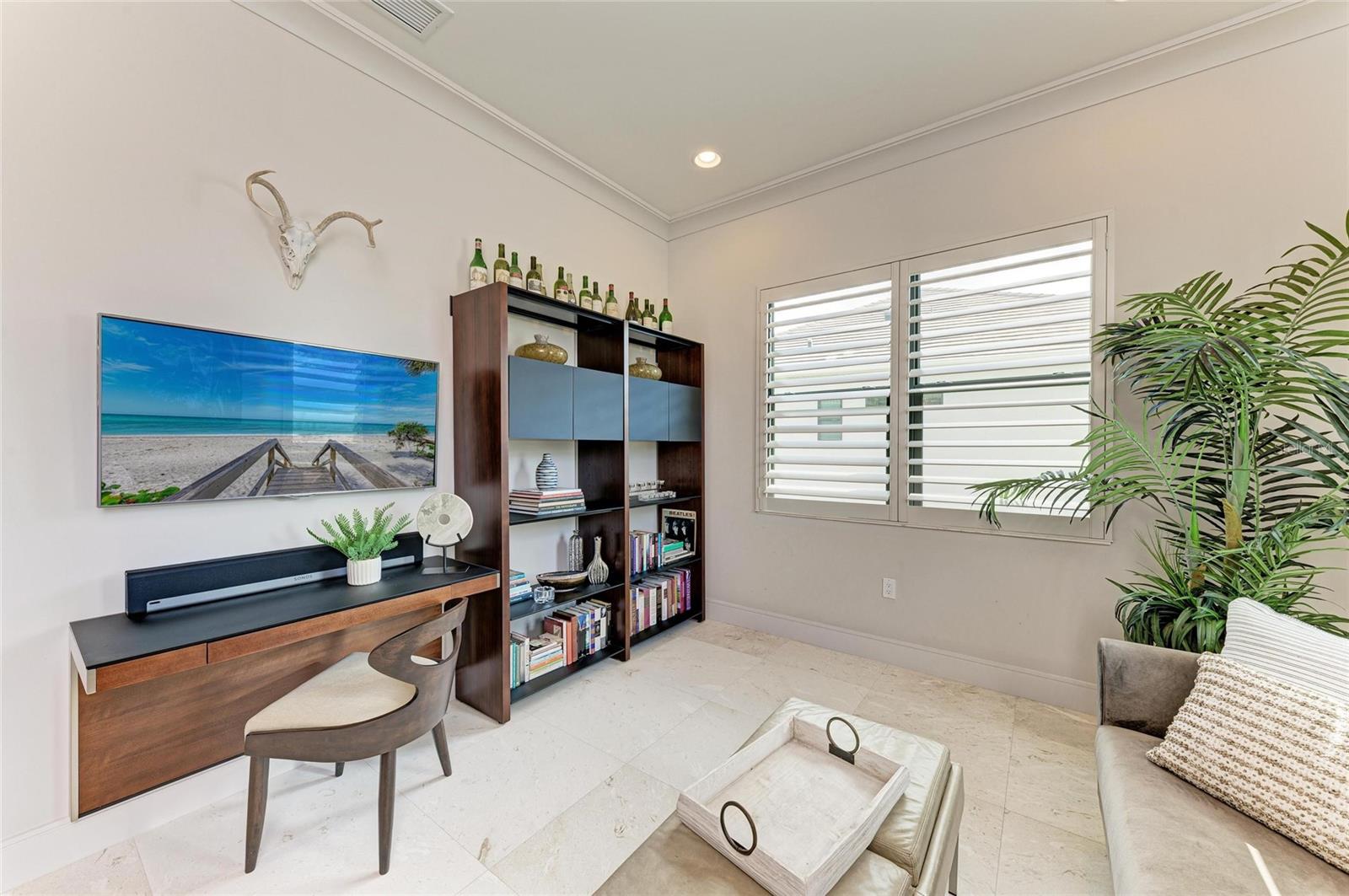 LEGENDS BAY - Residential