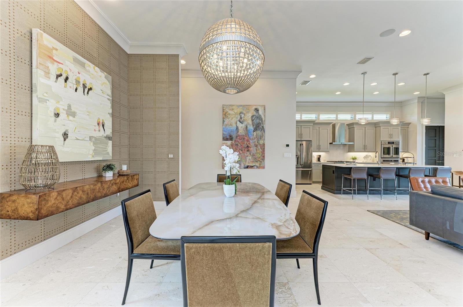 LEGENDS BAY - Residential
