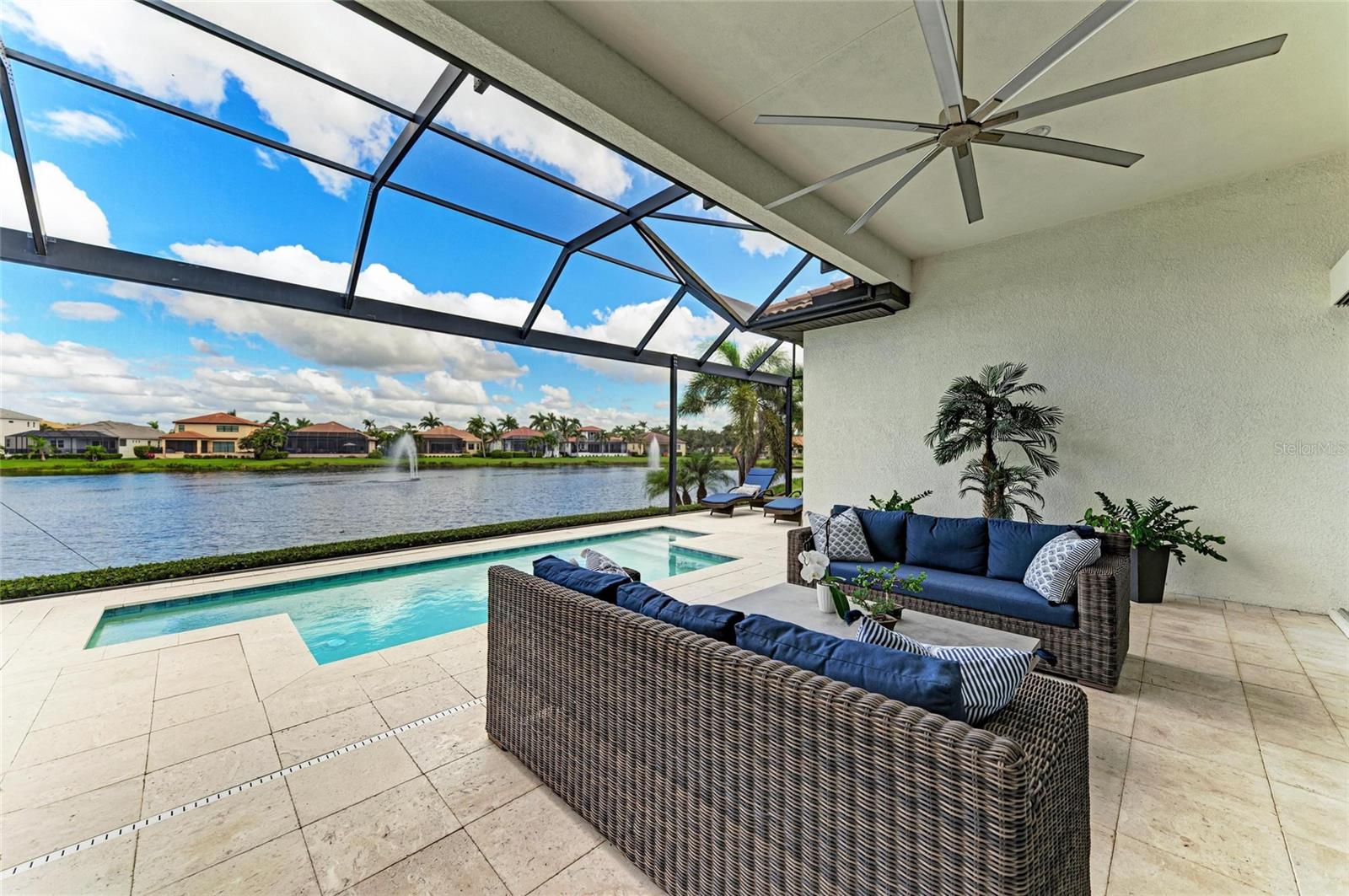 LEGENDS BAY - Residential